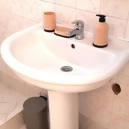 2-level Big Space Near Beach, Bars, Walking Street Apartment *