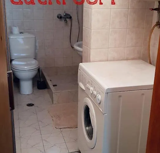 2-level Big Space Near Beach, Bars, Walking Street * וארנה